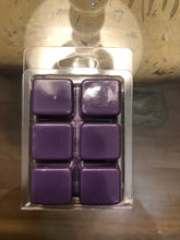 Load image into Gallery viewer, Mulberry Soywax waxmelt 2.5oz
